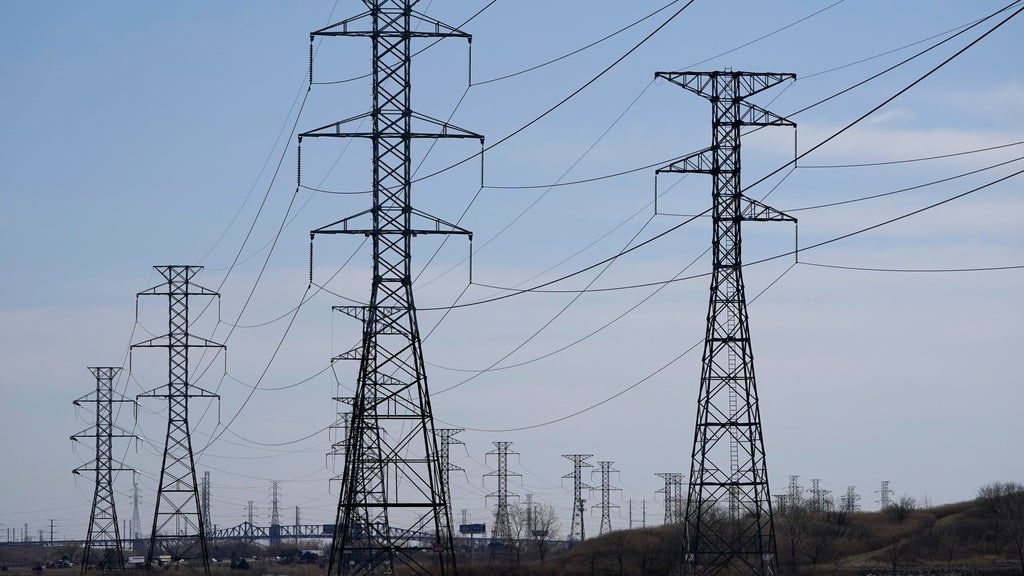 PG&E begins restoring power to Bay Area customers as fire weather conditions improve — CBS Bay Area (KPIX), Savage Community news
