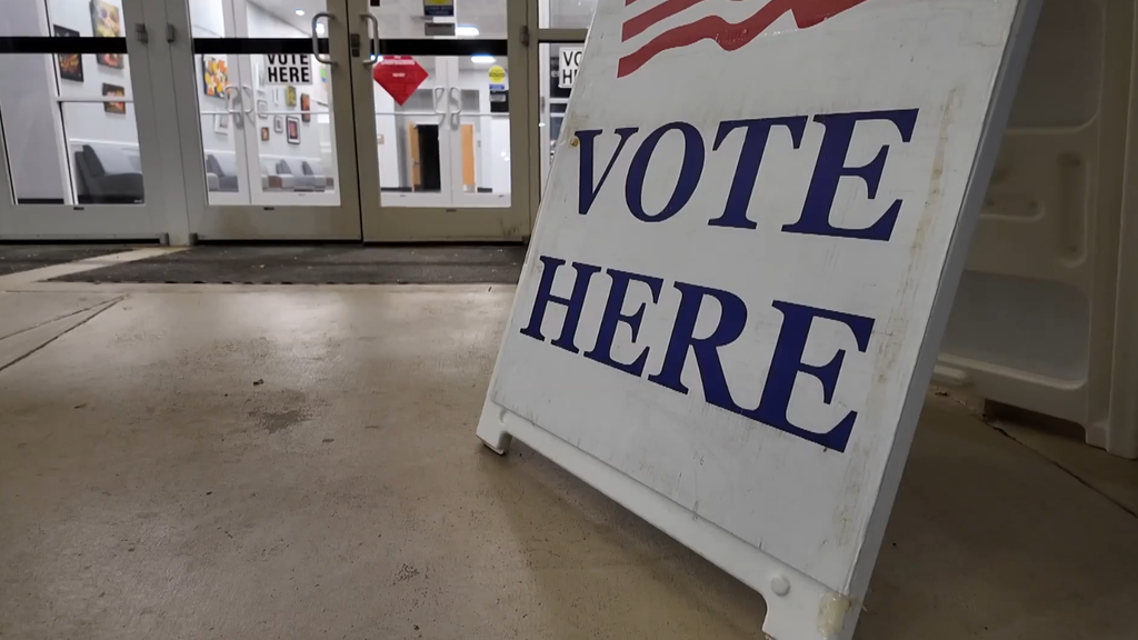 More than 200K Minnesotans have cast their ballots in midterm election — WCCO / CBS Minnesota, Savage Community news