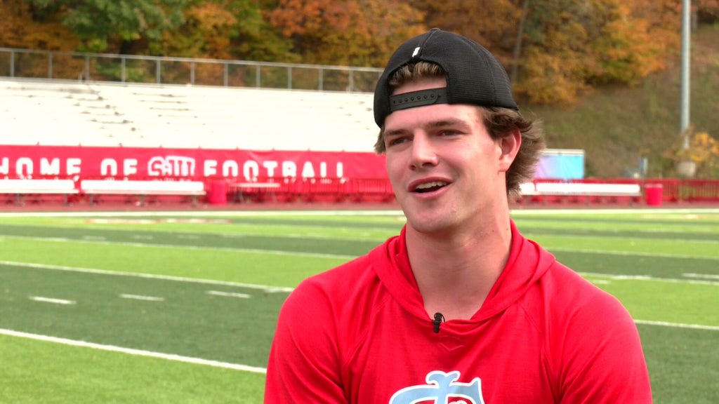 St. John's wide receiver Riley Schwellenbach finding success on the gridiron and baseball field — WCCO / CBS Minnesota, Savage Schools news