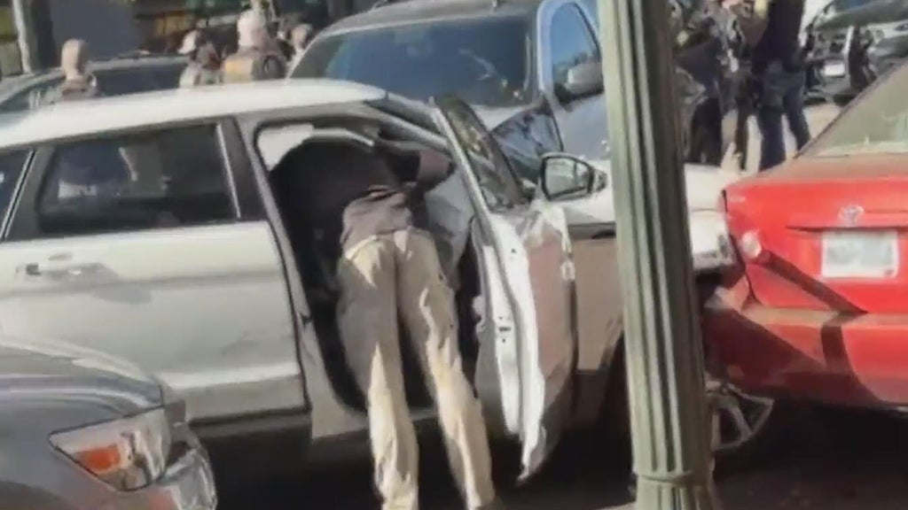 4 men arrested after "traveling dangerously" across Minneapolis in stolen car, sheriff says — WCCO / CBS Minnesota, Savage Business news
