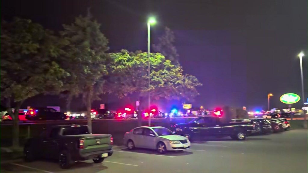 Police respond to Osseo High School after several fights break out at end of football game — WCCO / CBS Minnesota, Savage Schools news