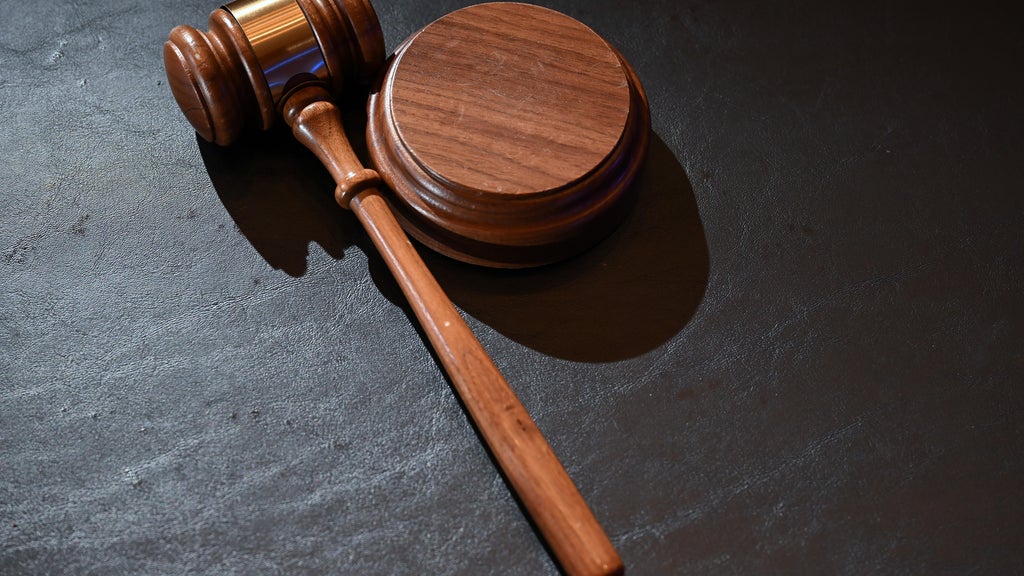 Man tried to pull woman out of her St. Paul apartment window, charges say — WCCO / CBS Minnesota, Savage Health news