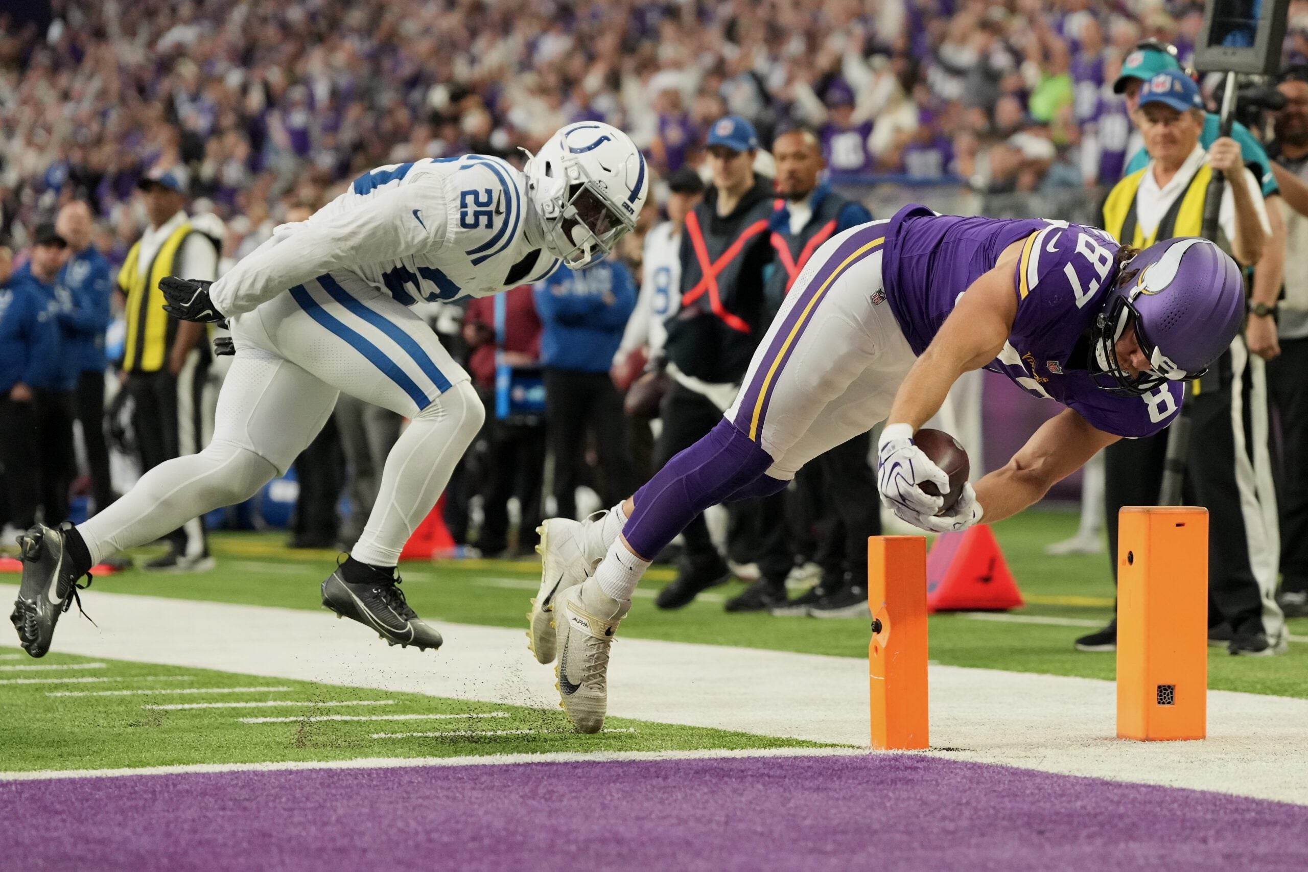 Vikings defense clamps down on Daniel Jones and the Colts for a 16-10 victory to stay undefeated — KSTP 5, Savage Arts news