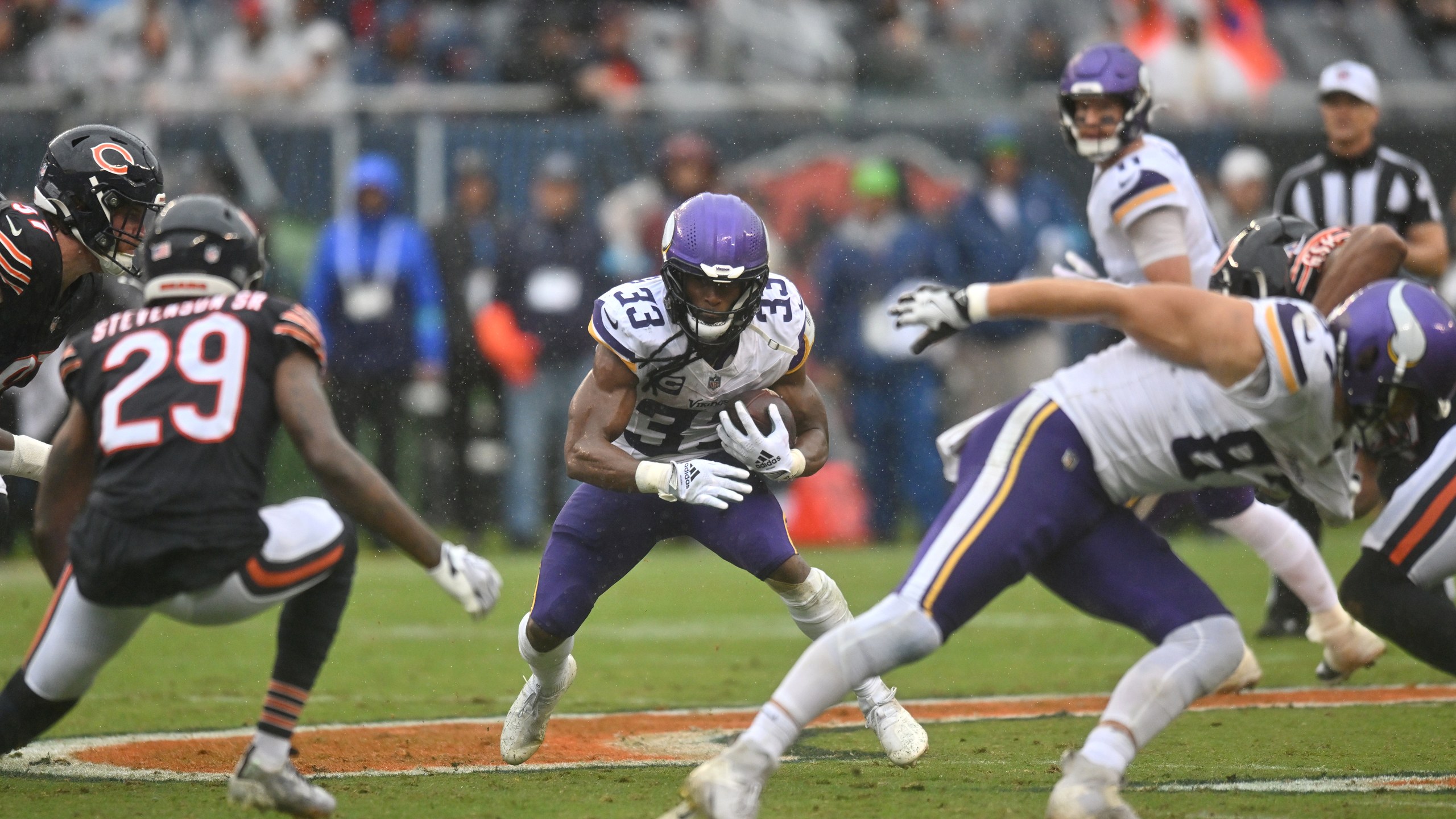 Surprise: Vikings RB Reveals Knee Injury He’s Playing Through — Minnesota Sports Fan, Savage Sports news
