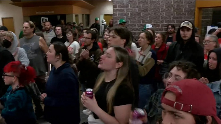 Protestors request temporary restraining order for Hermantown data center — Savage Technology news