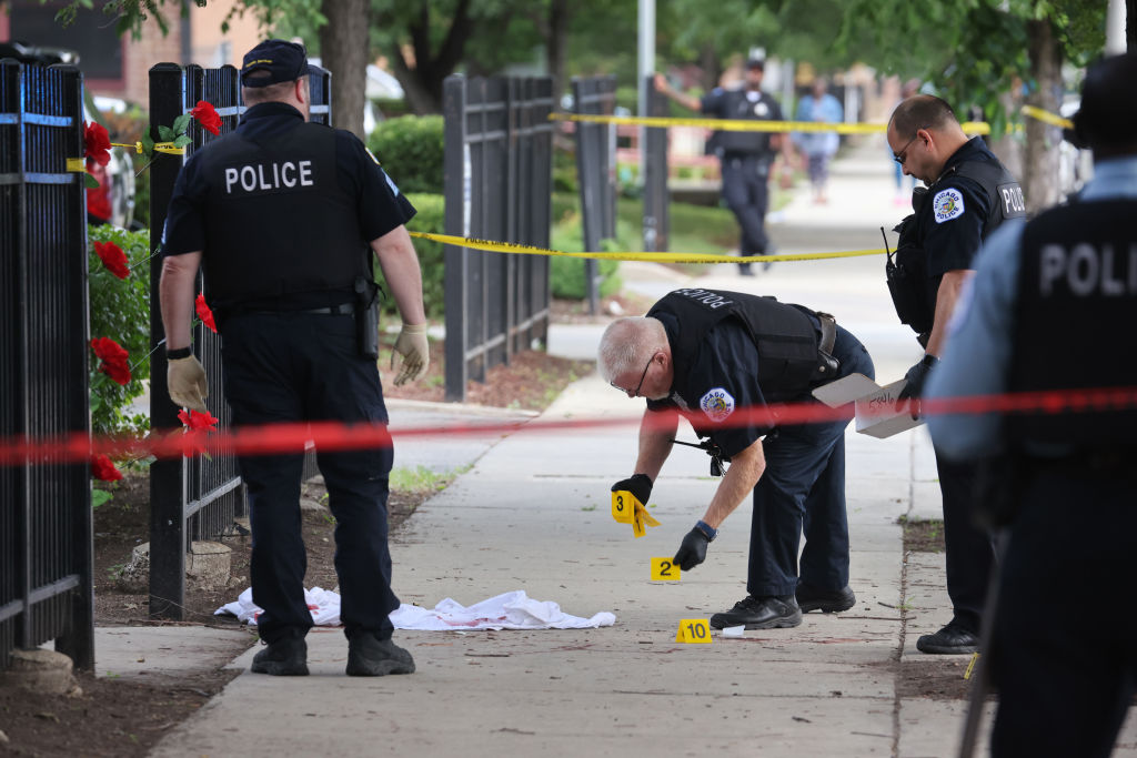 Researchers point to community violence programs, pandemic recovery in historic homicide decline — Minnesota Reformer, Savage Business news