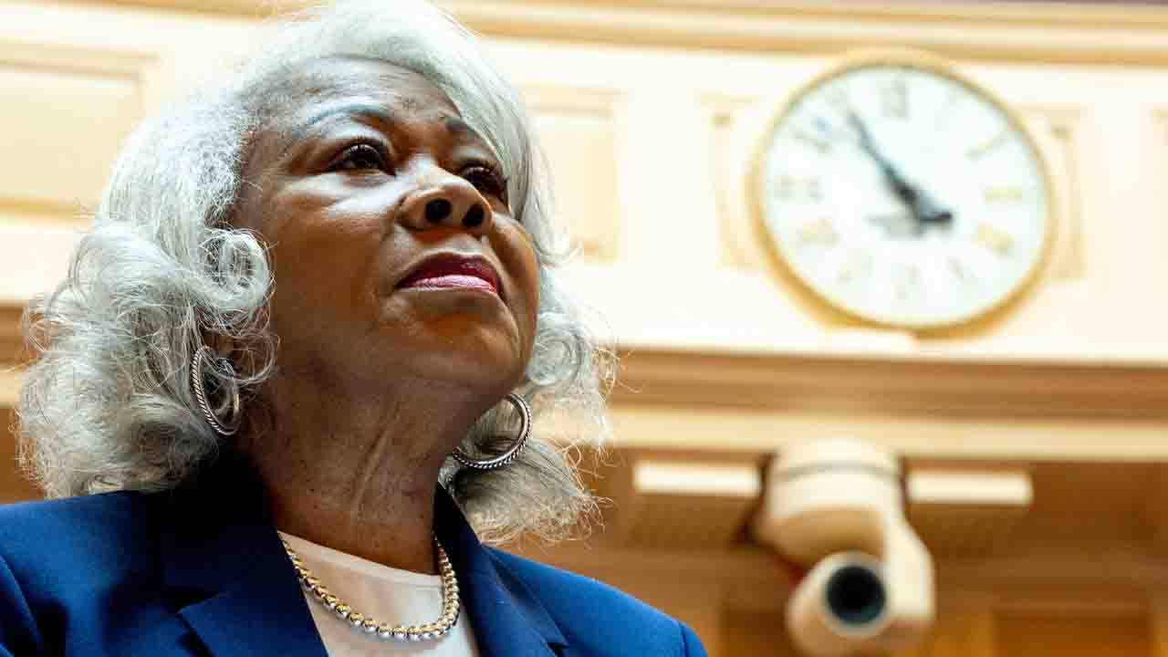 Virginia state Sen. L. Louise Lucas charged with drug trafficking and money laundering: DOJ — FOX 9, Savage Business news