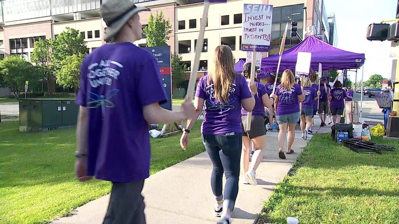 Allina hospice nurses announce tentative agreement for first union contract — FOX 9, Savage Health news
