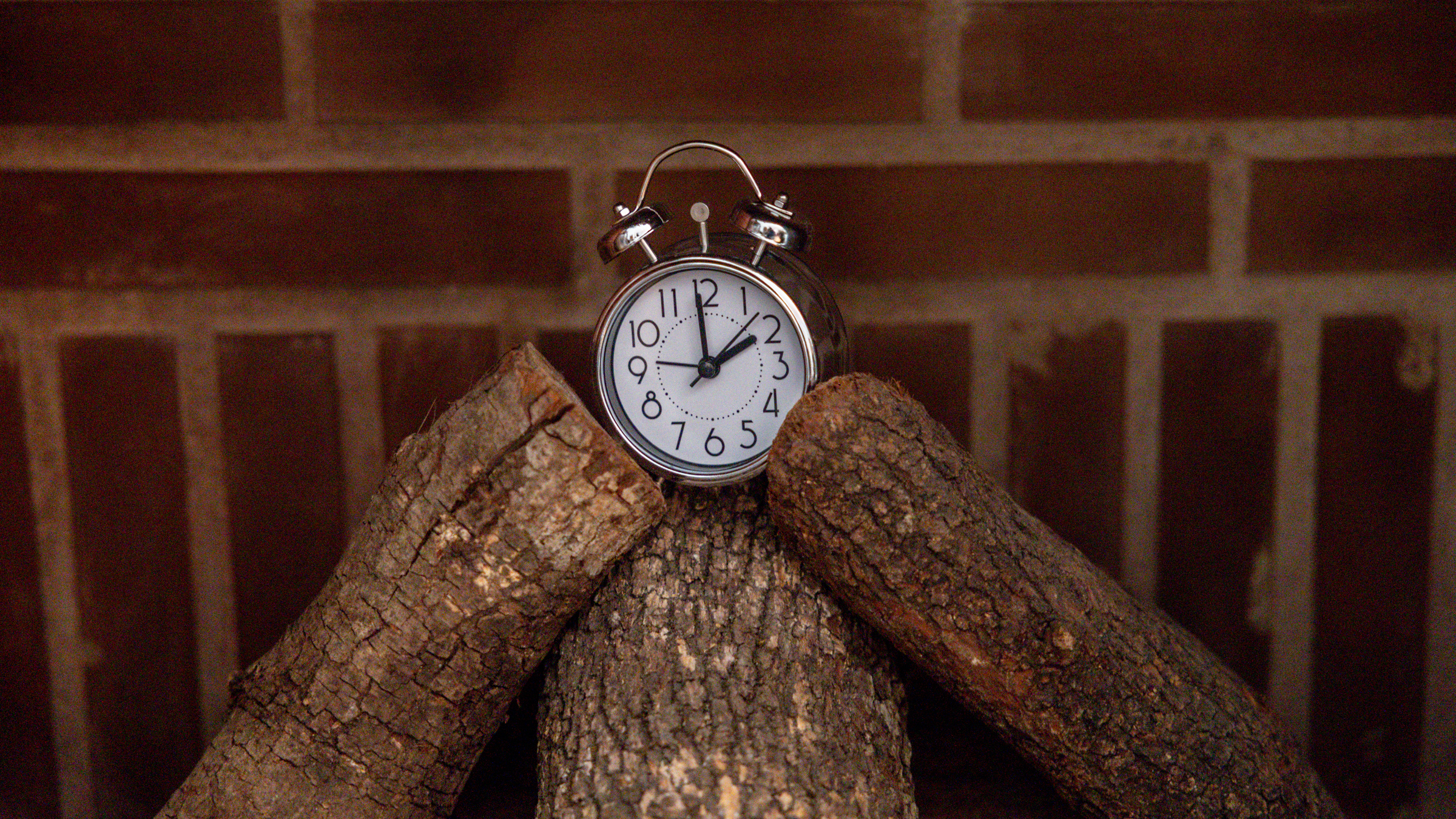 The time changes this weekend: Why we still have to 'fall back' — Savage Community news